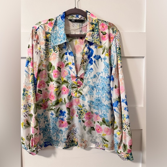 Bundle of 3 Zara small blouses some of them never used - Picture 4 of 6